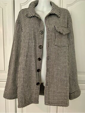 Classic Houndstooth Button Front Blazer Jacket in Black & White, New With Tags